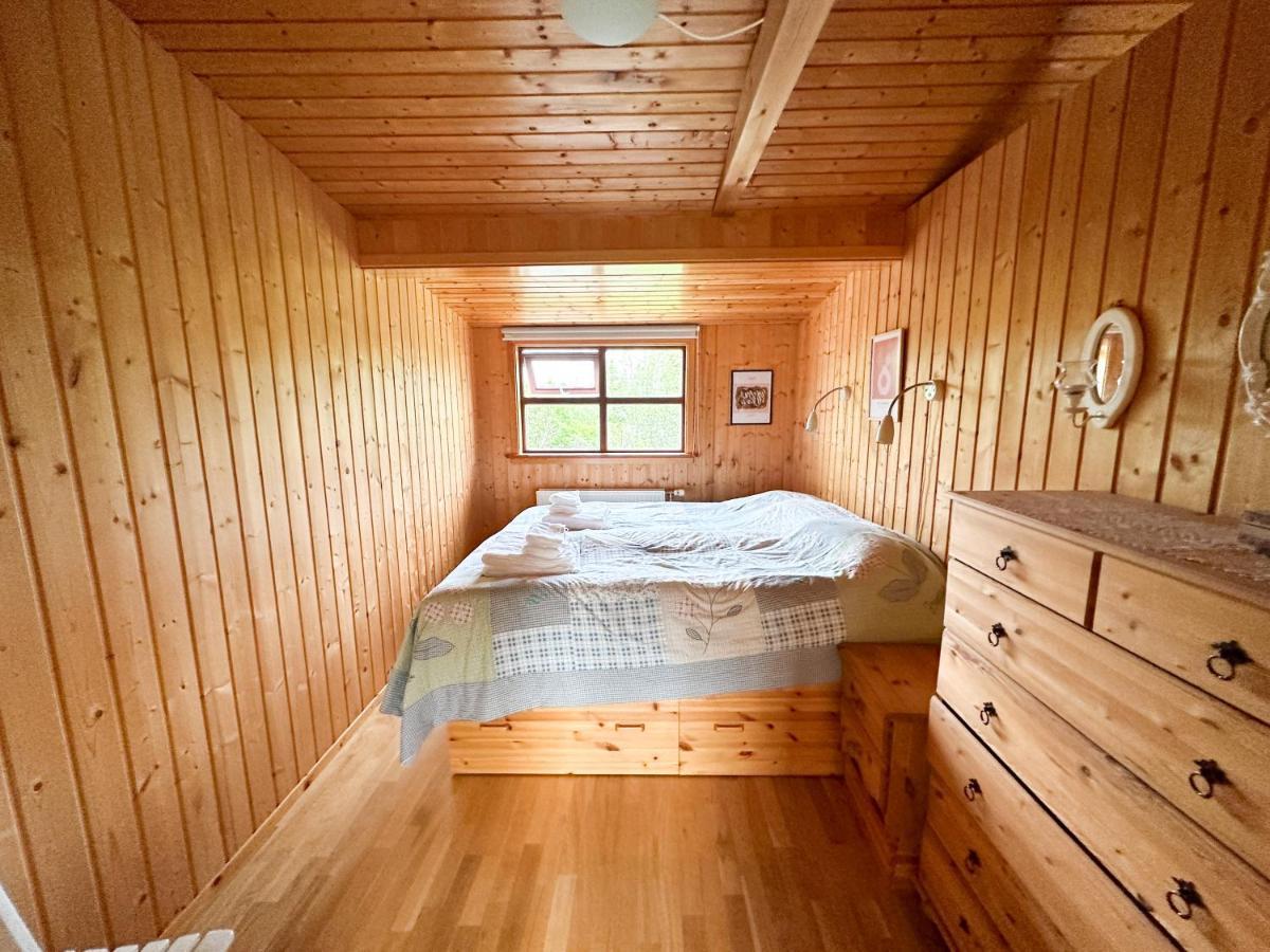 Red Riding Hood Cabin On The Golden Circle Next To Kerith Selfoss Exterior photo